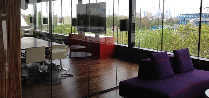 single glazed retractable glass doors for office / meeting room