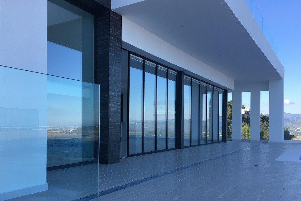 SunSeeker UltraSlim Glass Doors