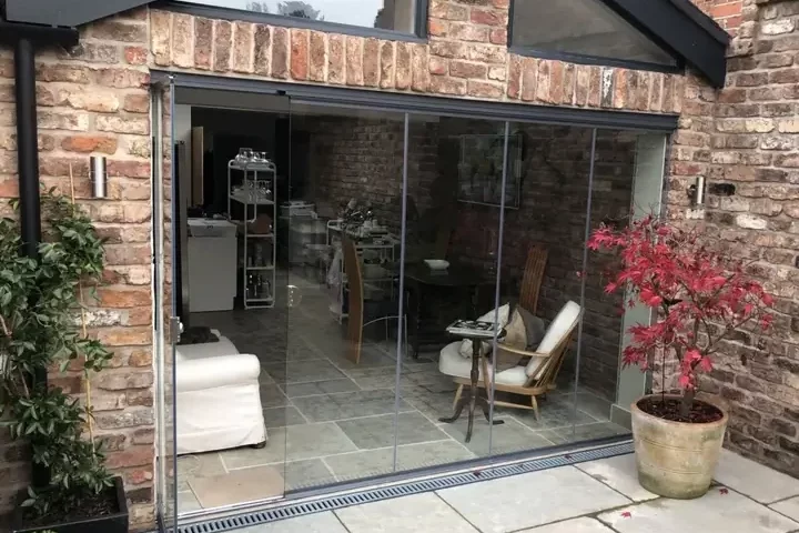 5 door extension frameless glass doors