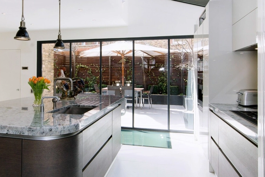 corner 4m bifold doors